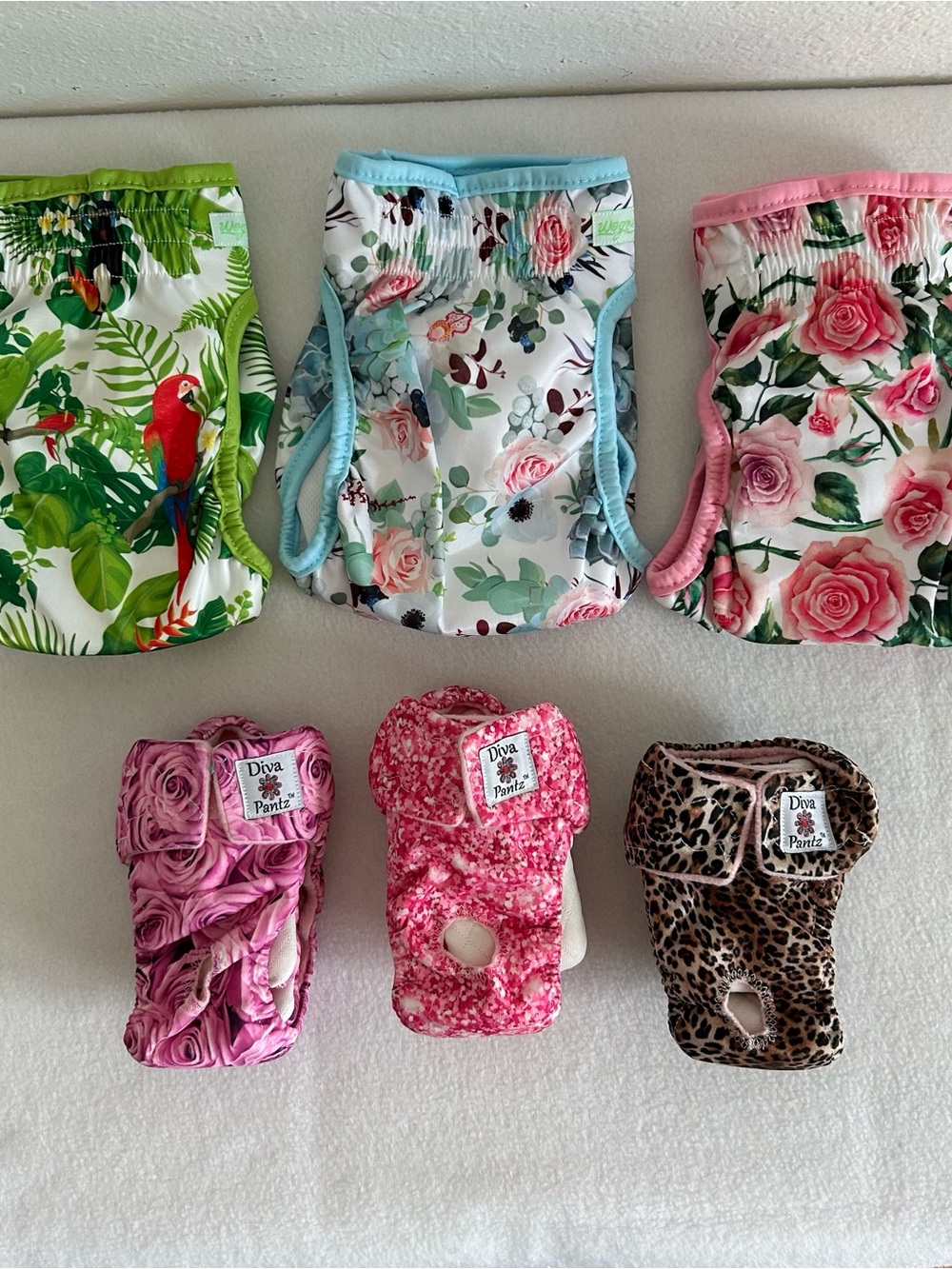 Washable Dog Diapers Lot of 6 Reusable Female Puppy Diapers Sizes Small & Medium